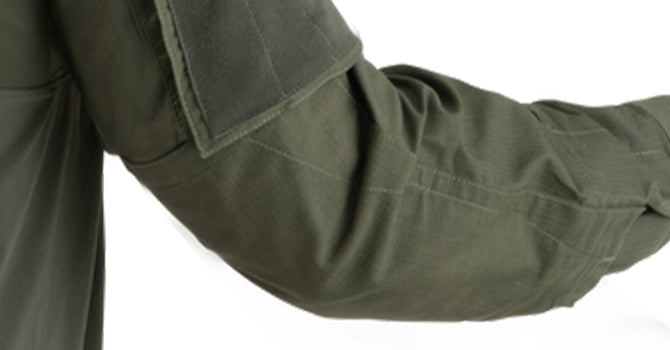 The Defender Shirt features features a durable, double-layer elbow pocket that is designed to take abuse throughout a lifetime of use. Pairs with First Tactical's Defender Elbow Pads.