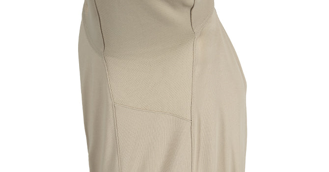The Men’s Performance Polo has a natural, tapered fit with a full running gusset that provides a smooth, flattering tuck-in. The no roll collar and perfectly sized rib knit cuffs won’t lose their shape over time, ensuring a professional look for life.