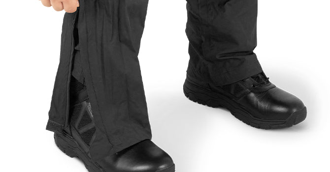 The Tactix Rain Pant implements a YKK® zipper leg opening to allow for easy on/off, while the hook and loop closure will ensure a secure fit.