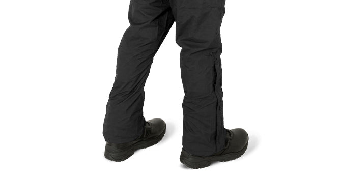 Articulated knees and a full running gusset allow full mobility to the user.