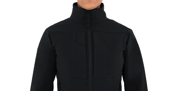 Our most professional cut designed for a woman’s body. Narrower sleeves stay closer to the arms to maintain an optimum insulated layer, while slimmed shoulders and a fitted waist with more chest space give you a professional fit without inhibiting your movement.