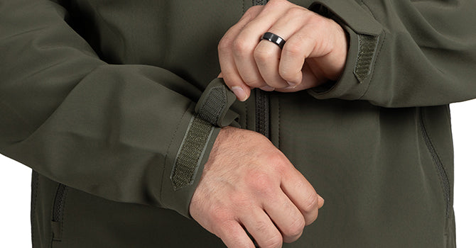 Hook/loop tab closure for easy adjustment to seal in warmth and protect from mild weather.