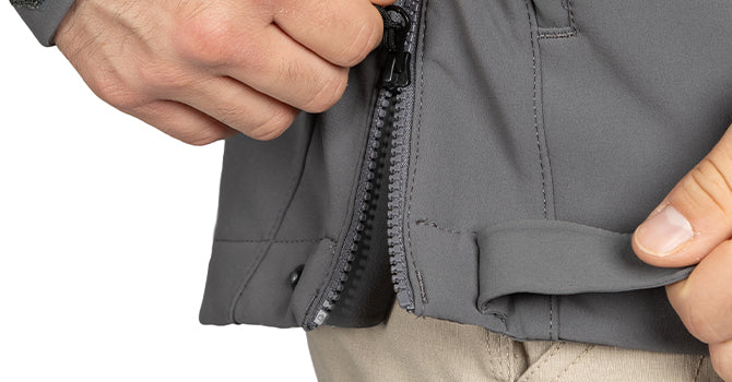 The zippered sides allow for easy access to your radio, keys, or other items in your kit.