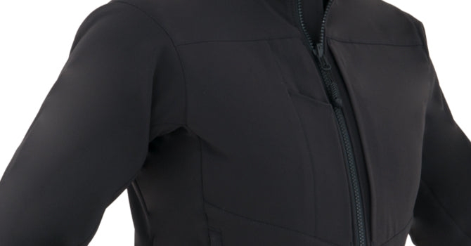 Flexible, 4-way stretch outer shell is water and wind resistant, giving you maximum durability and light weather protection.